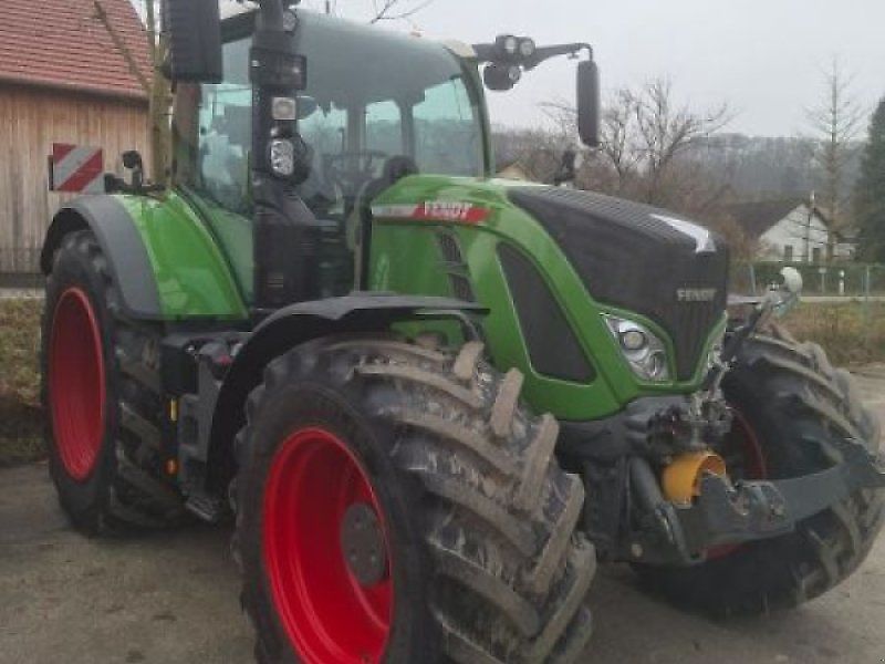 Fendt 724 Vario Profi+ Traktor 165.000 €