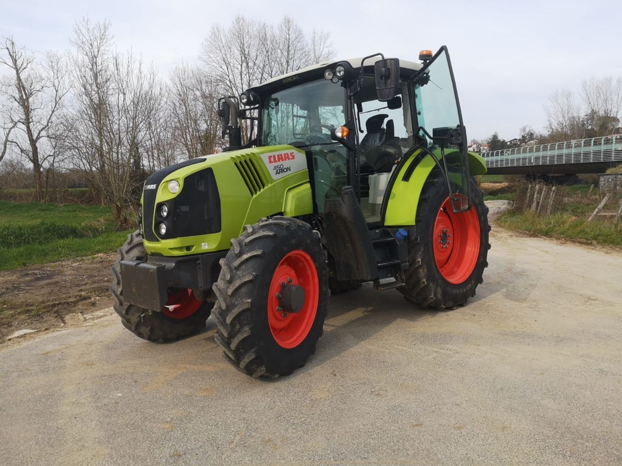E-FARM: Claas Arion 450 - Tracteur - id 1DKVBR7 - 56 000 € - Année: 2020 - Lecture du nombre d'heure: 1 348,Puissance du moteur (chevaux): 130,France
