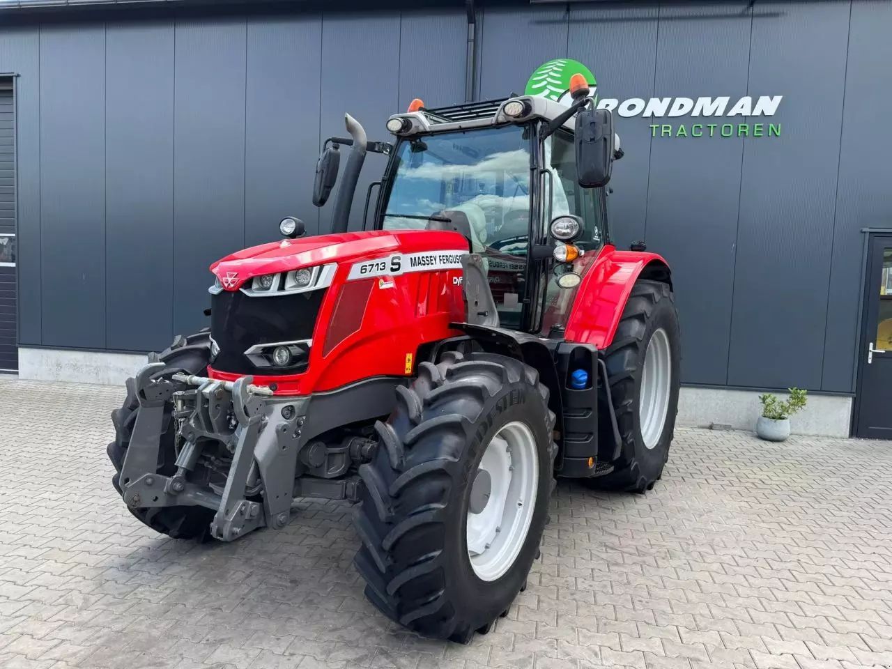 Massey Ferguson 6713 S Traktor 54 500 €