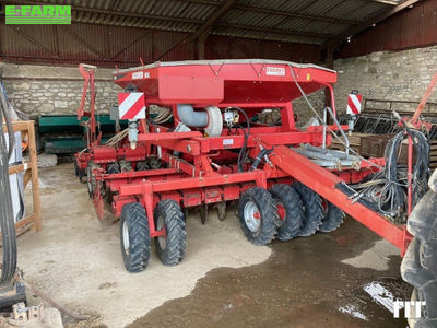 E-FARM: Kverneland msc 4000 - Drill - id YFBMQXP - €19,000 - Year of construction: 2006 - France