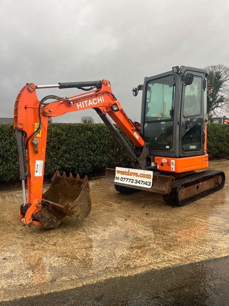 Hitachi zx 26 u-5 Mini excavadora  21.577 €