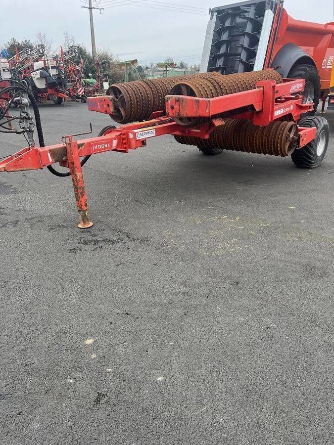 E-FARM: Quivogne rollmot 630 - Presses and roller - id 3MRYFSB - €7,000 - Year of construction: 2014 - France