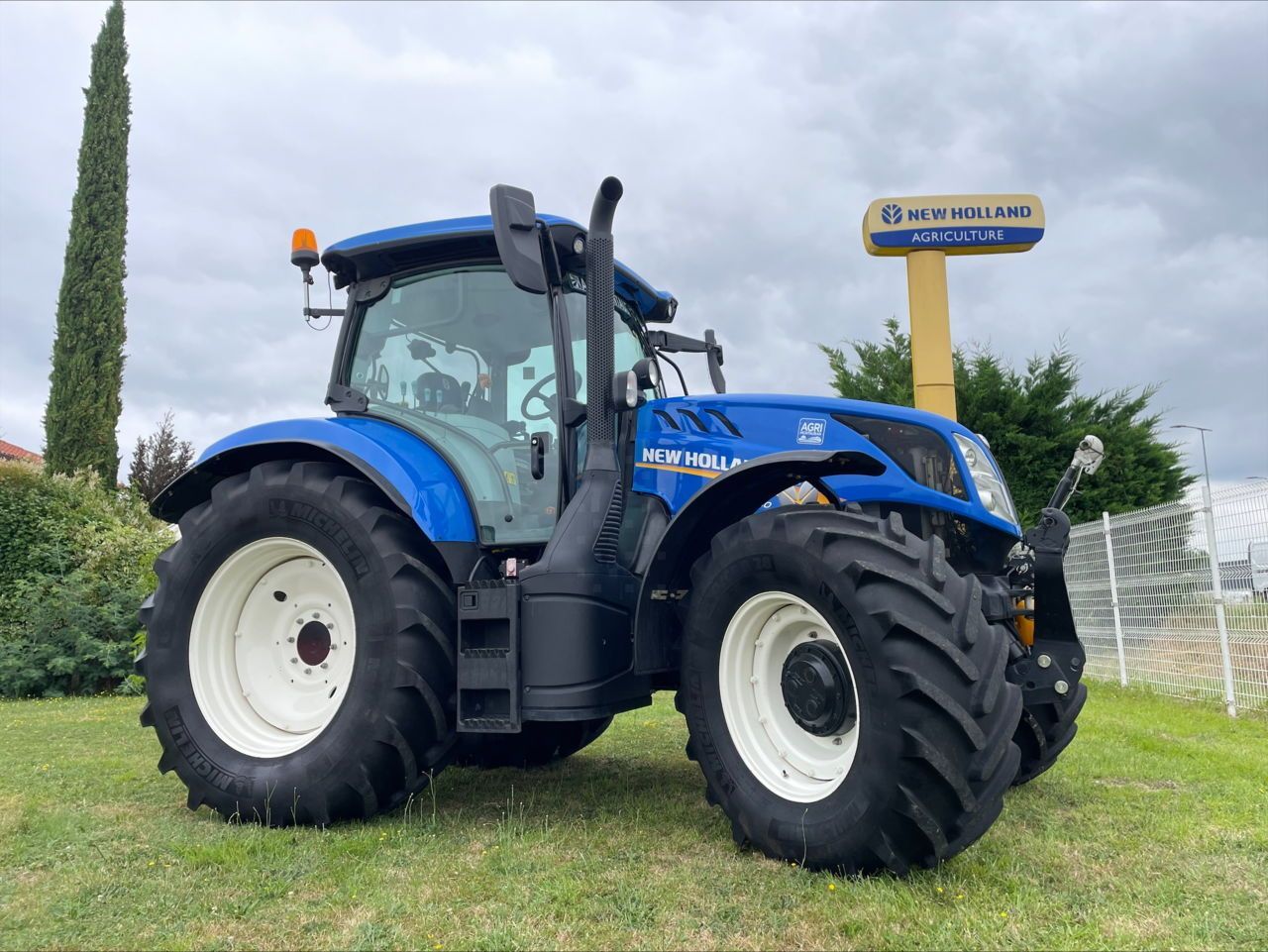 New Holland T6.180 Tractor €77,000