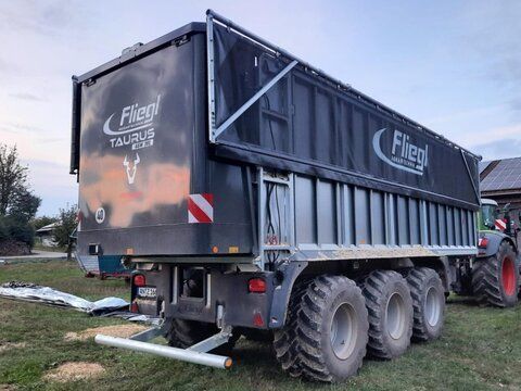 E-FARM: Fliegl asw 391 taurus fox 50m³ + elektr. zwl + isobus + - Forage transport - id KZ76UT7 - €92,751 - Year of construction: 2024 - Germany