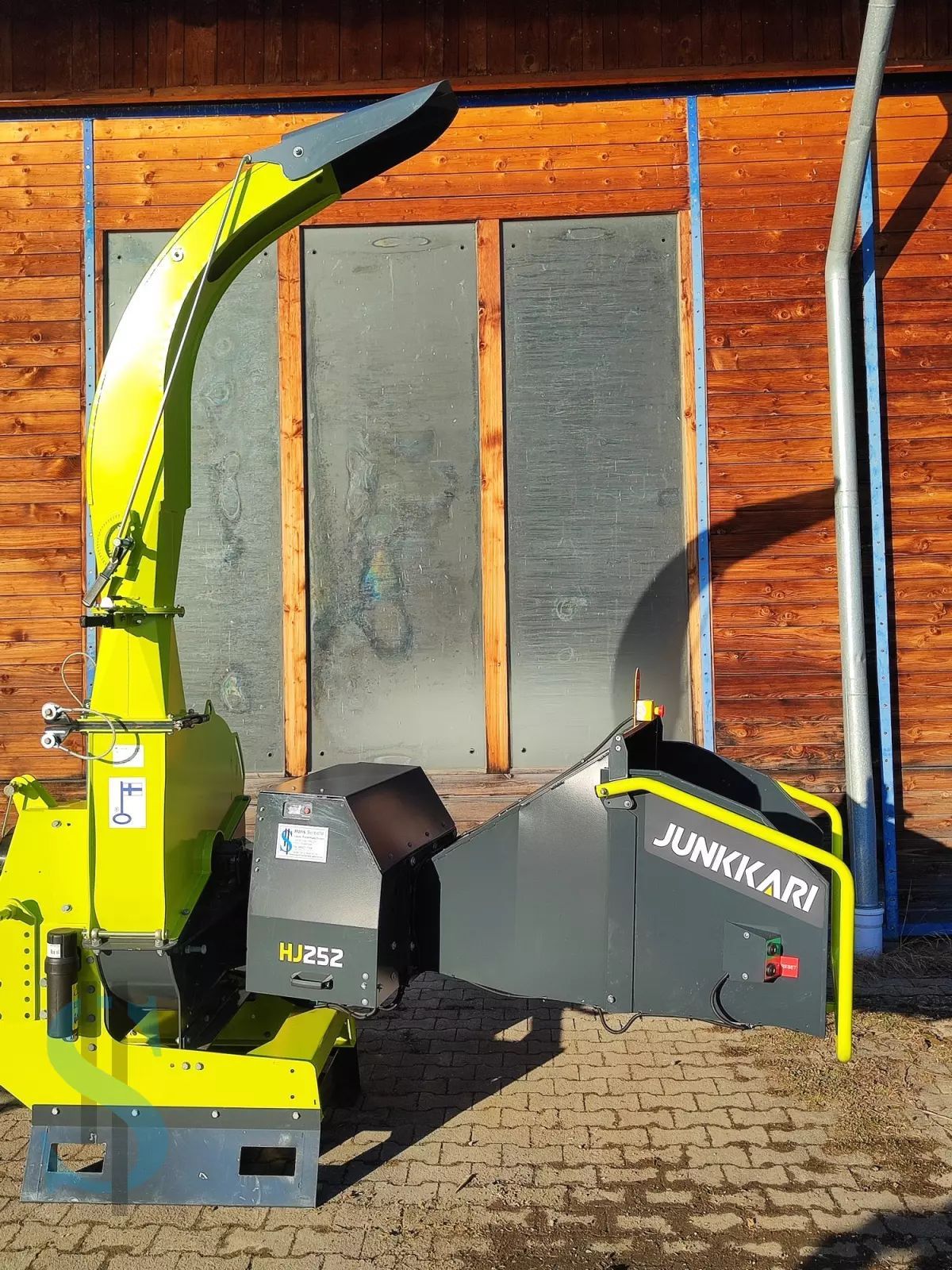 Junkkari hj 252 gt Mašine za seckanje i mlevenje drveta 15 290 €