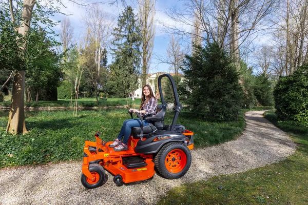 Tractor Kubota Zero Turn Deals Kubota ZD1211 Zero Turn Mower For