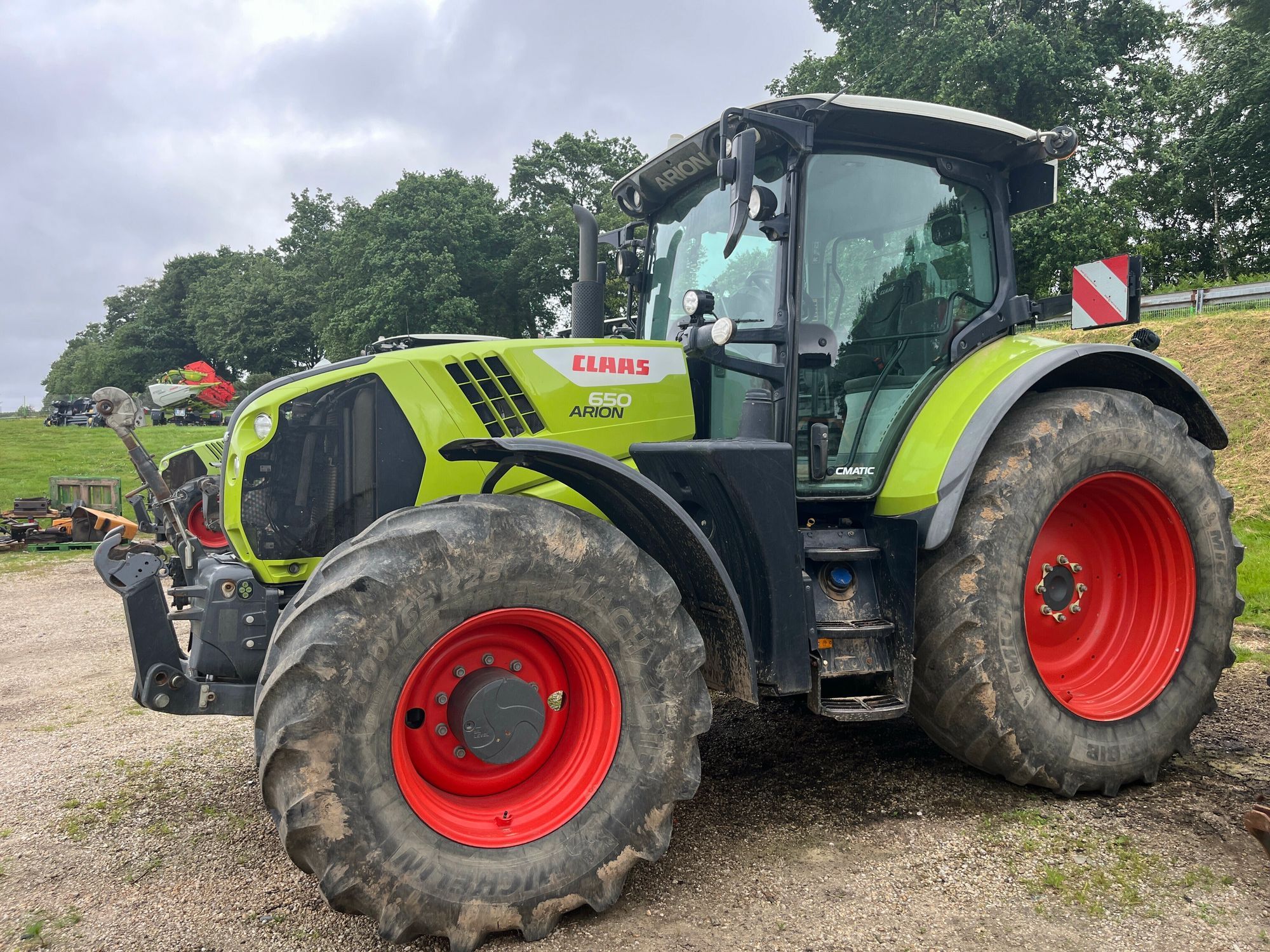 E-FARM: Claas Arion 650 CMATIC - Tracteur - id NQIMUYL - 115 000 € - Année: 2021 - Lecture du nombre d'heure: 2 982,France