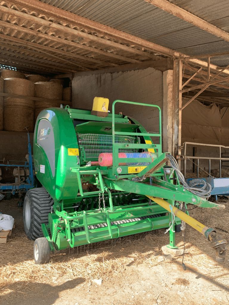 E-FARM: McHale V 640 - Presse à balles - id NRDRQEI - 21 000 € - Année: 2014 - Balles produites: 21 000,France