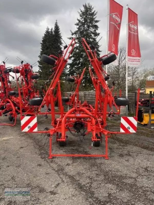 Kuhn GF 6502 Tedder €11,833