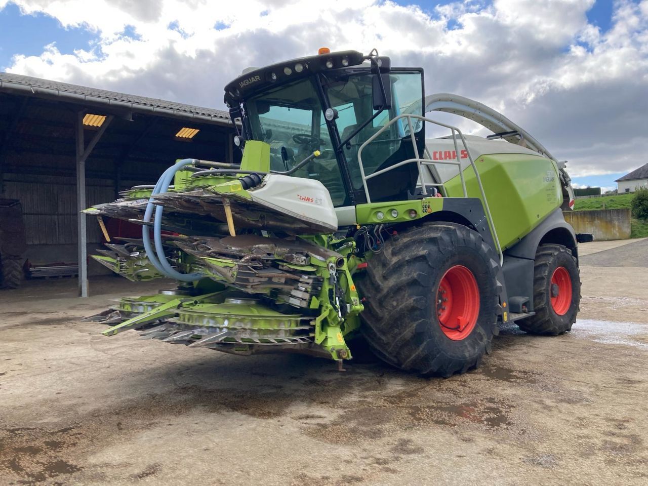 E-FARM: Claas Jaguar 970 - Feldhäcksler (selbstfahrend) - id 2TK5ABM - Baujahr: 2022 - Abgelesene Motorstunden: 990,Frankreich