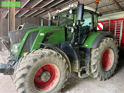 E-FARM: Fendt 824 Vario ProfiPlus - Tractor - id X2DBTIM - €110,000 - Year of construction: 2020 - Engine hours: 5,500,Engine power (HP): 220,France