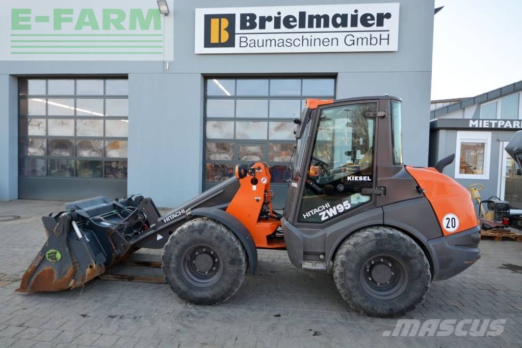 Hitachi zw 95-6 c Wheel loader €45,900