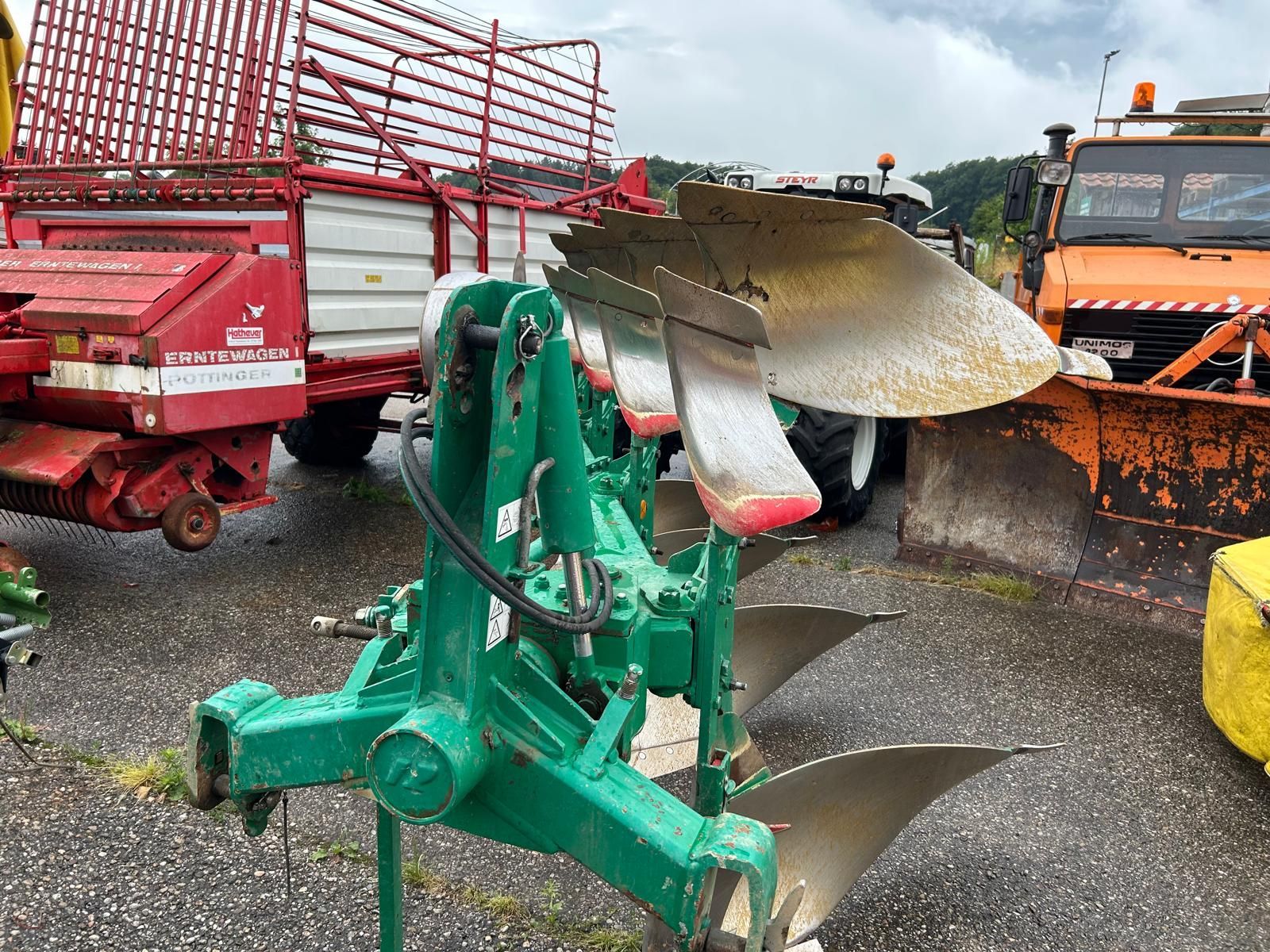 E-FARM: Regent Pflug Megastar 300CX - Pług - id VVCXRL6 - 5750 € - Rok produkcji: 2000 - Austria
