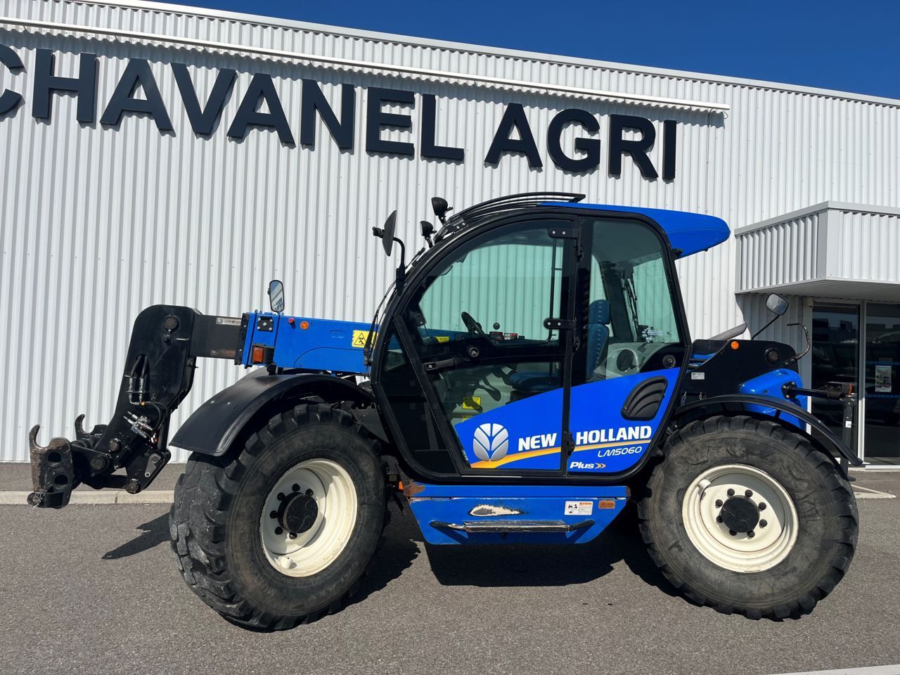 E-FARM: New Holland T5060 - Telehandler - id FNXZAIN - €35,000 - Year of construction: 2013 - Engine hours: 5,829,France