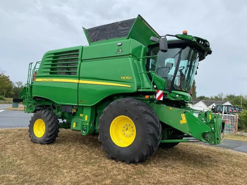 E-FARM: John Deere T670 - Mähdrescher - id KVDNMXI - 260.000 € - Baujahr: 2022 - Motorleistung (PS): 449,Frankreich