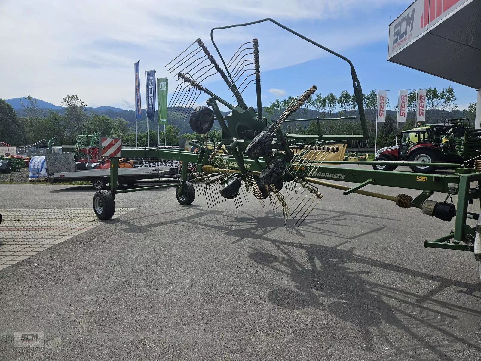 E-FARM: Krone swadro 1201 - Rendsodró - id 3Q8MFCH - 7522 EUR - Gyártási év: 2001 - Ausztria