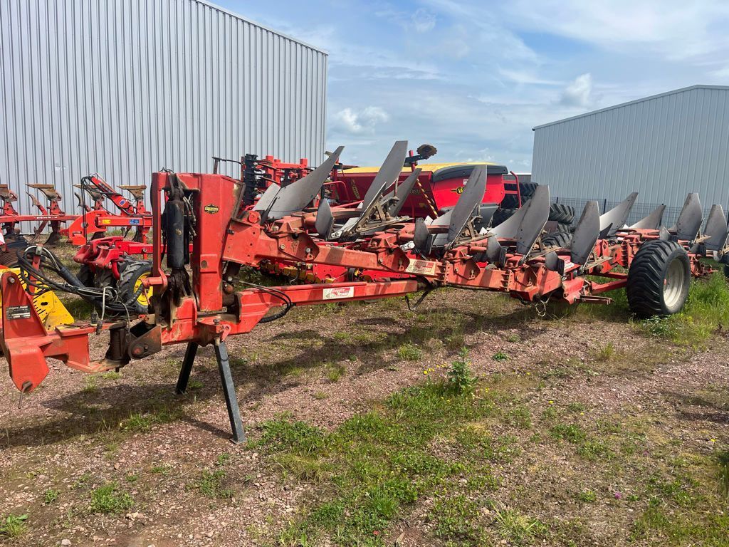 GREGOIRE BESSON sperb7 Charrue 7 000 €
