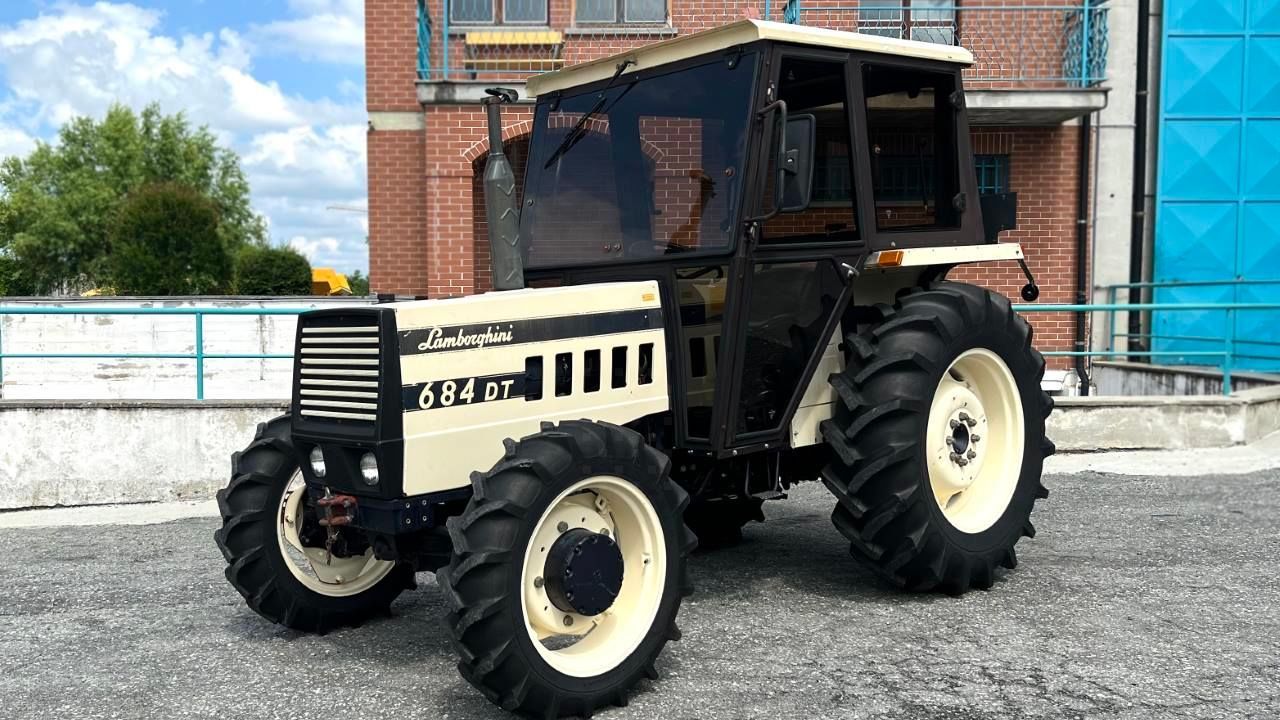 E-FARM: Lamborghini 684dt - Τρακτέρ - id SZBB9VG - 19.500 € - Χρονία: 1985 - Μετρητής ωρών: 1.942,Ισχύς κινητήρα: 68,Γαλλία
