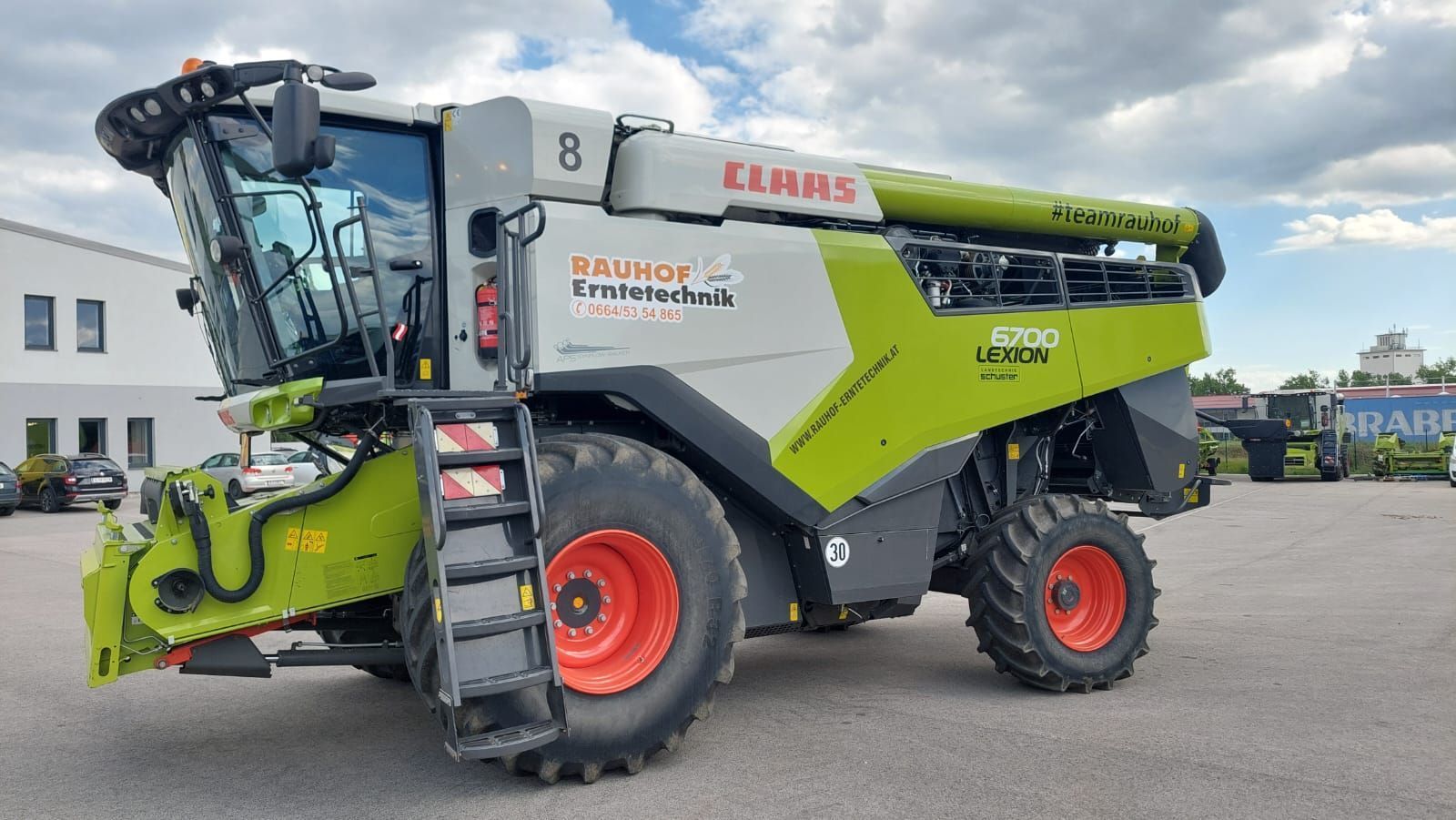 Claas Lexion 6700 Combine harvester €225,000