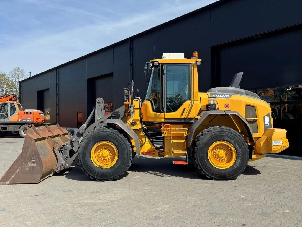 VOLVO l90h 2019 9300 uur cdc bss Gummiged