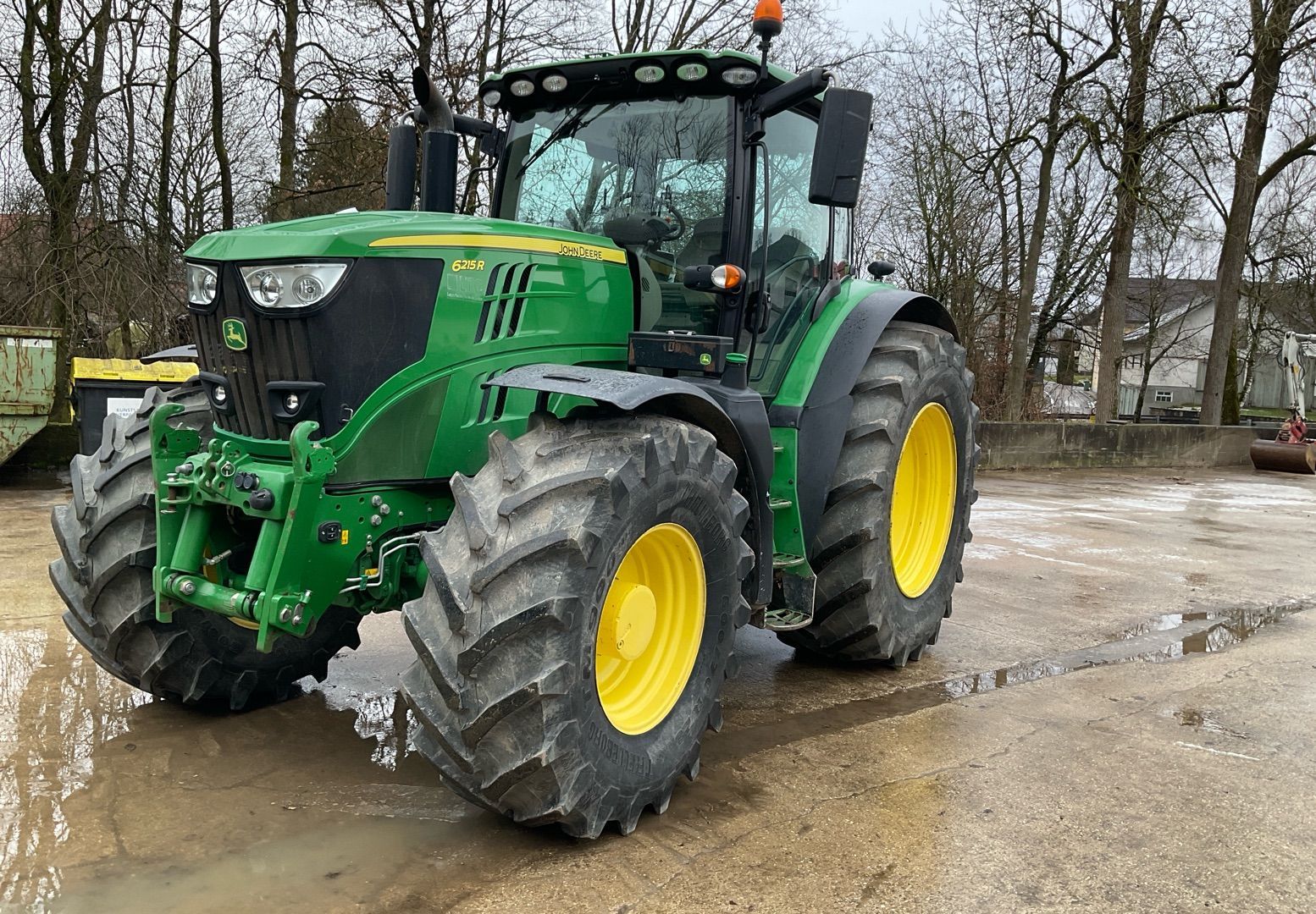 E-FARM: John Deere 6215 R - Tractor - id DWNNL8R - €89,917 - Year of construction: 2017 - Engine hours: 5,400,Engine power (HP): 250,Austria