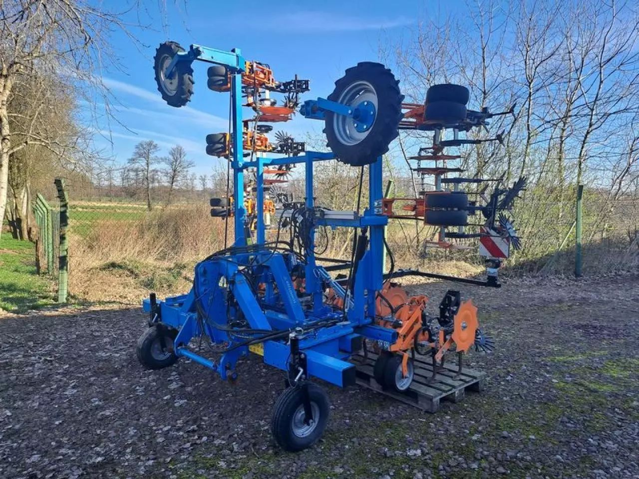 E-FARM: Amazone schmotzer - Bodenbearbeitung Sonstige - id JEQQZA5 - 41.000 € - Baujahr: 2021 - Deutschland