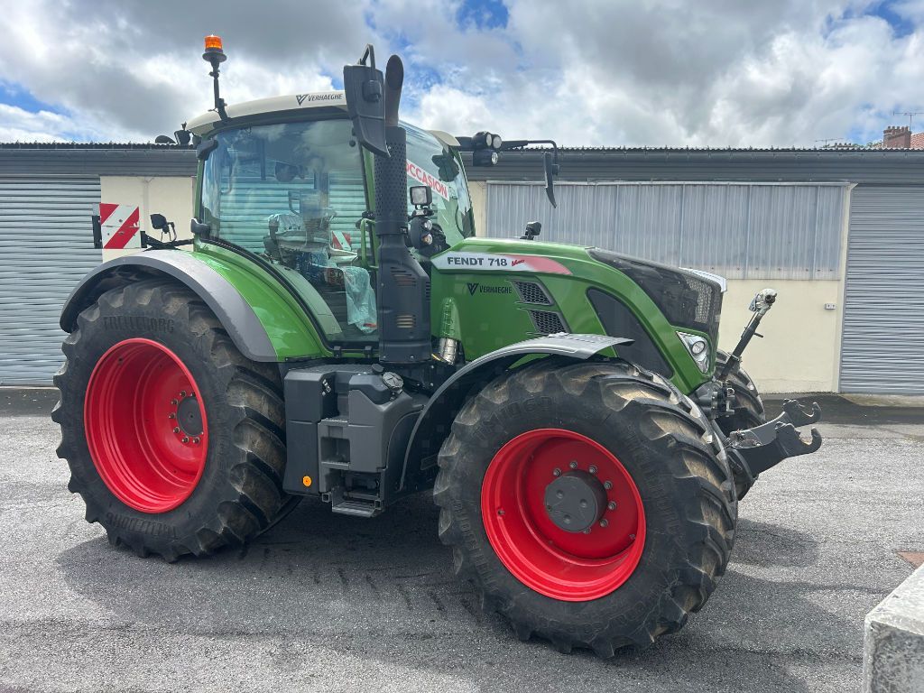 Fendt 718 Vario Power Tractor 115.000 €