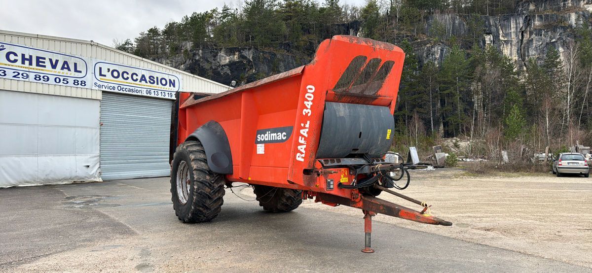 E-FARM: sodimac rafal 3400 - Épandeur de fumier et de compost - id I2J8QMF - 27 000 € - Année: 2011 - France