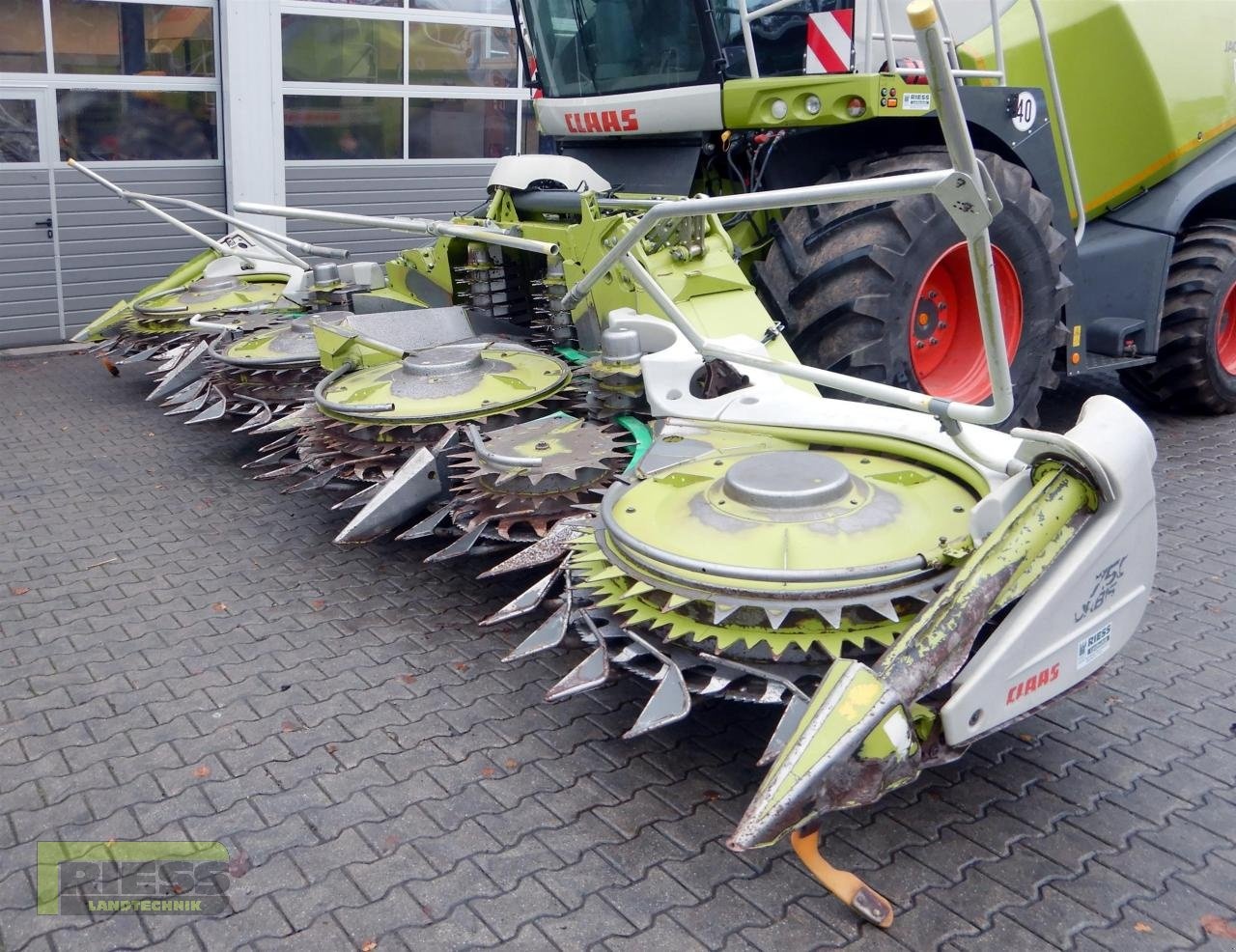 Claas Orbis 750 header €23,000