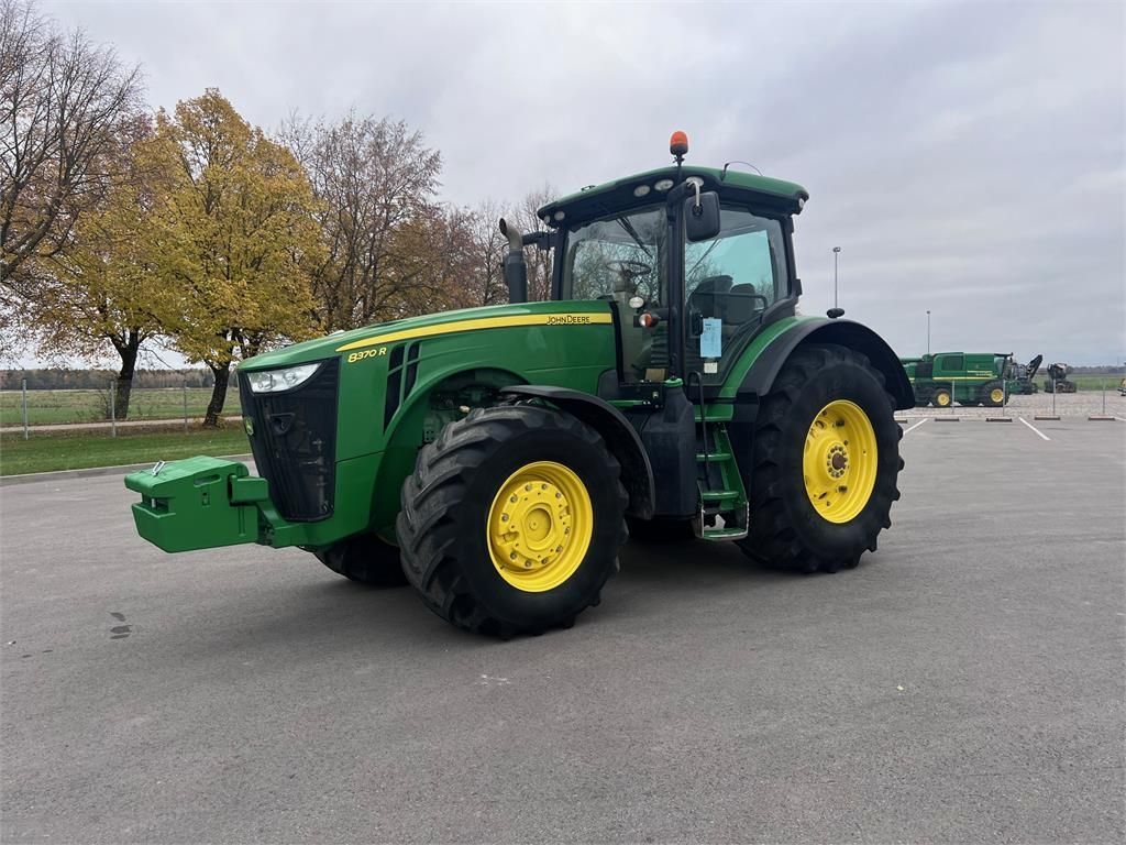John Deere 8370 R Tractor 139.000 €