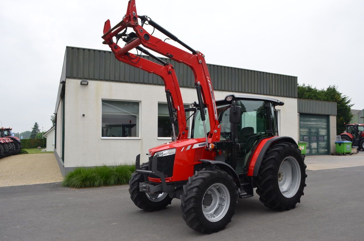 E-FARM: Massey Ferguson 4709 - Tracteur - id UV8DKRK - 39 000 € - Année: 2016 - Lecture du nombre d'heure: 4 709,Puissance du moteur (chevaux): 85,Belgique