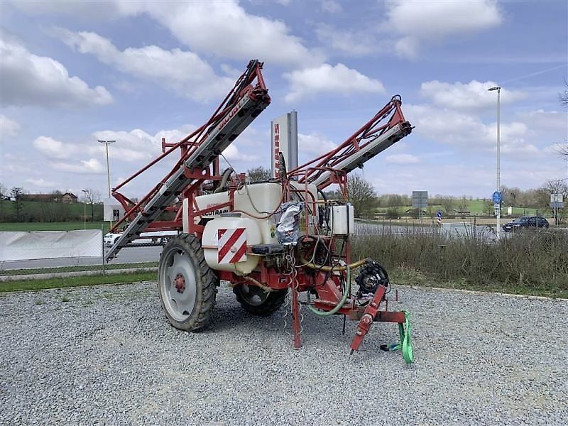 E-FARM: Jacoby erotrain 2600 - Pflanzenschutzspritze - id Y88TMKA - 5.900 € - Baujahr: 1998 - Deutschland