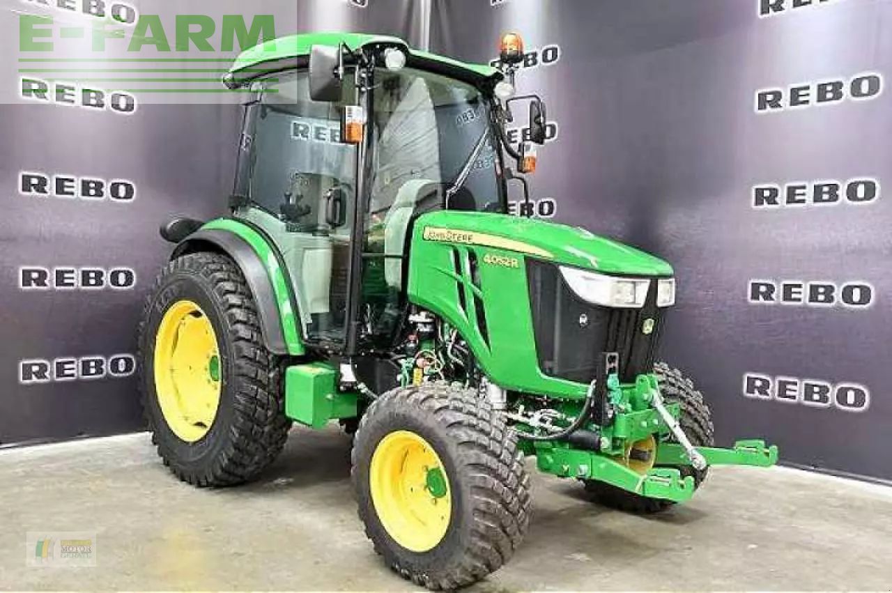 John Deere 4052r traktor Traktor 55 000 €