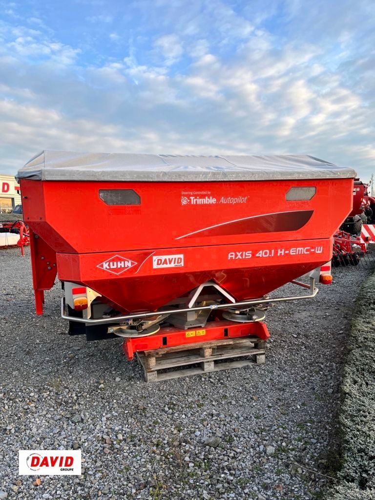 E-FARM: Kuhn axis40.1 h emc w - Fertiliser spreader - id V1M8PZC - €15,000 - Year of construction: 2014 - France