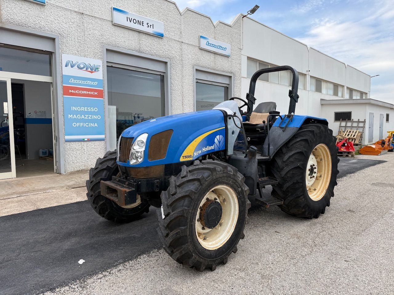 New Holland T 5060 Traktor 29 000 €