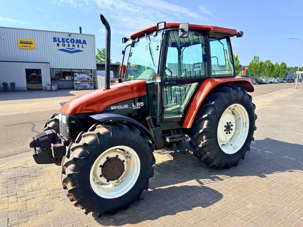 New Holland -fiat l85 4wd dt Traktor 19 750 €