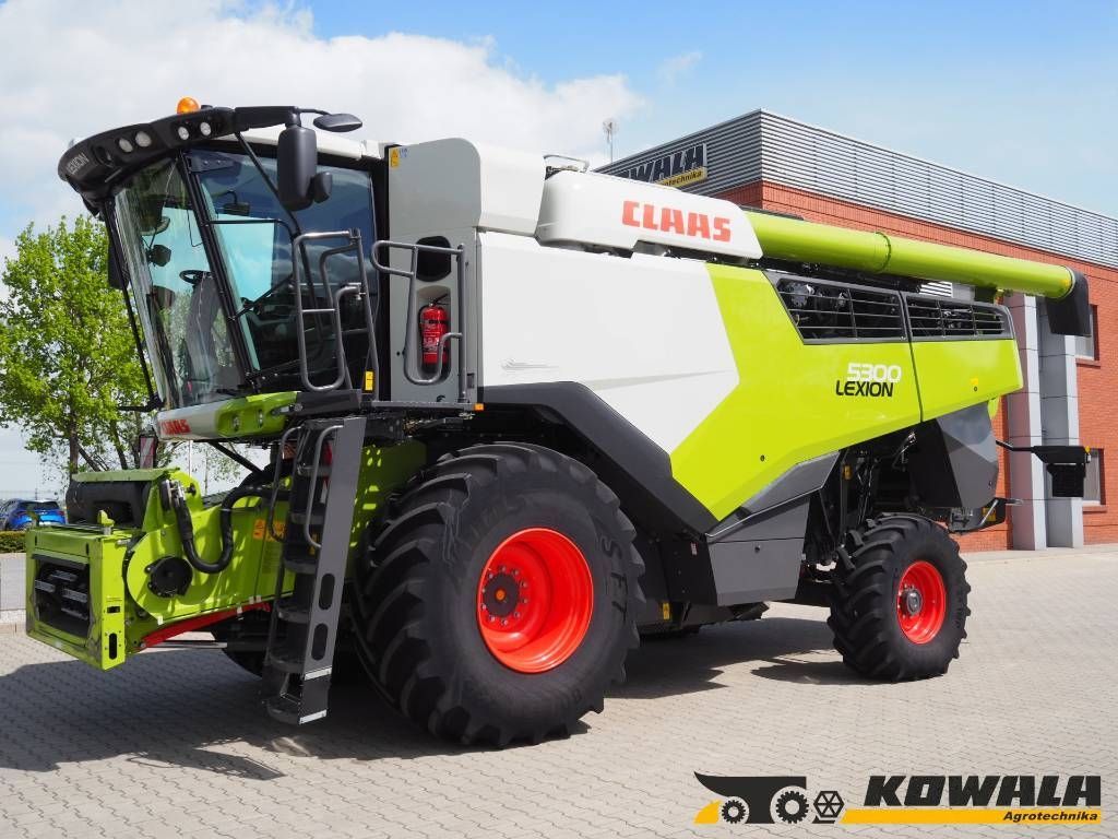 Claas Lexion 5300 Combină de recoltat 205.000 EUR