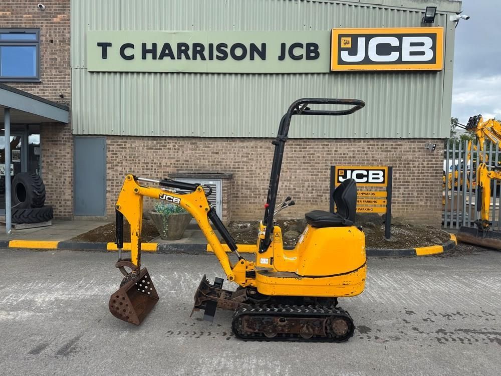 JCB 8008 Mini excavator €6,941