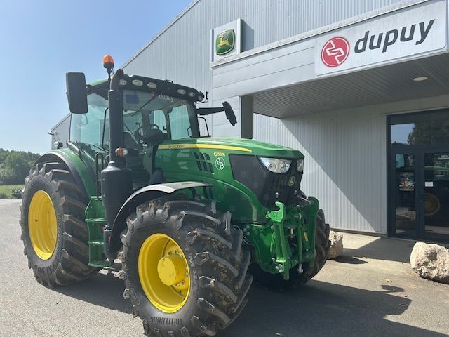 E-FARM: John Deere 6155R - Traktor - id GFJDZQT - 125.000 € - Baujahr: 2022 - Abgelesene Motorstunden: 1.200,Motorleistung (PS): 170,Frankreich