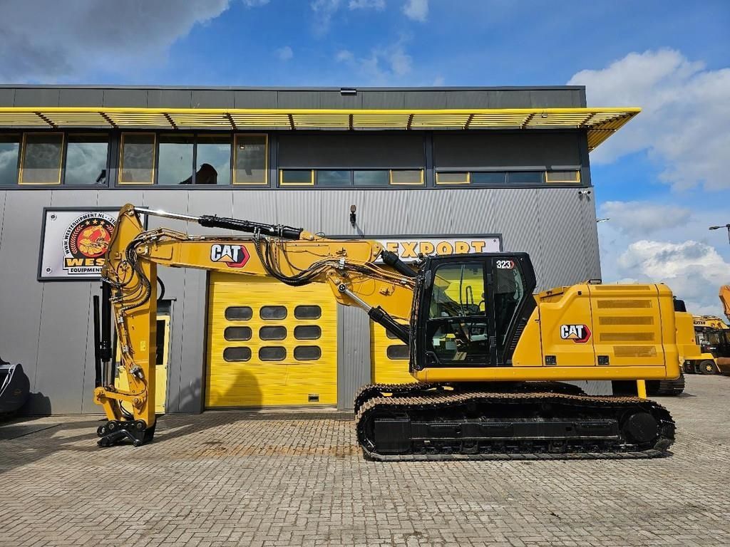 Caterpillar 323 Гусеничный экскаватор 90 000 €