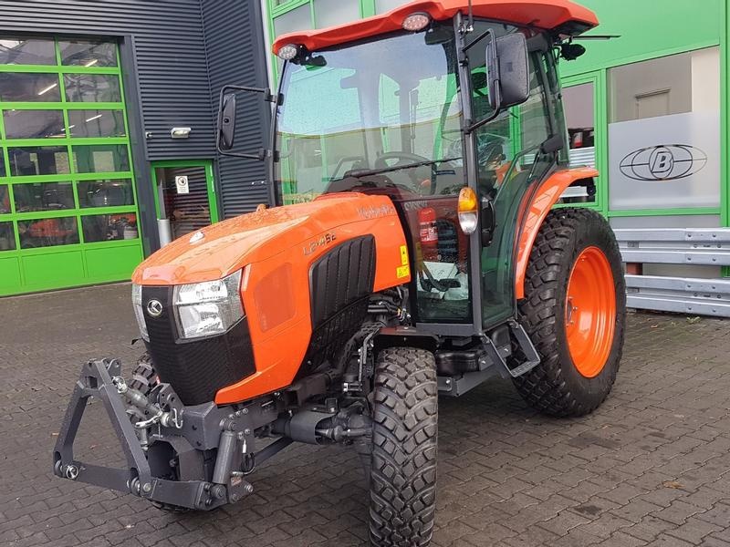 Kubota l2-452 tractor 43 770 €