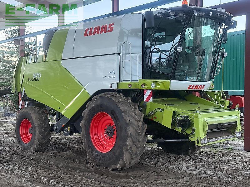 Claas Tucano 570 Combine harvester