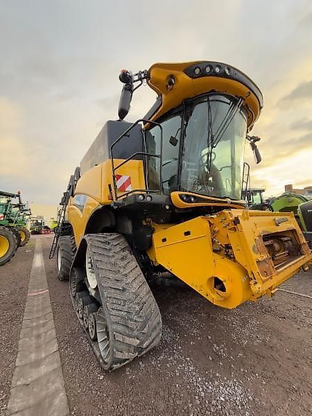 E-FARM: New Holland cr 10.90 st - Combine harvester - id GVZV8XB - Year of construction: 2017 - Engine hours: 1,692,Engine power (HP): 599,Germany