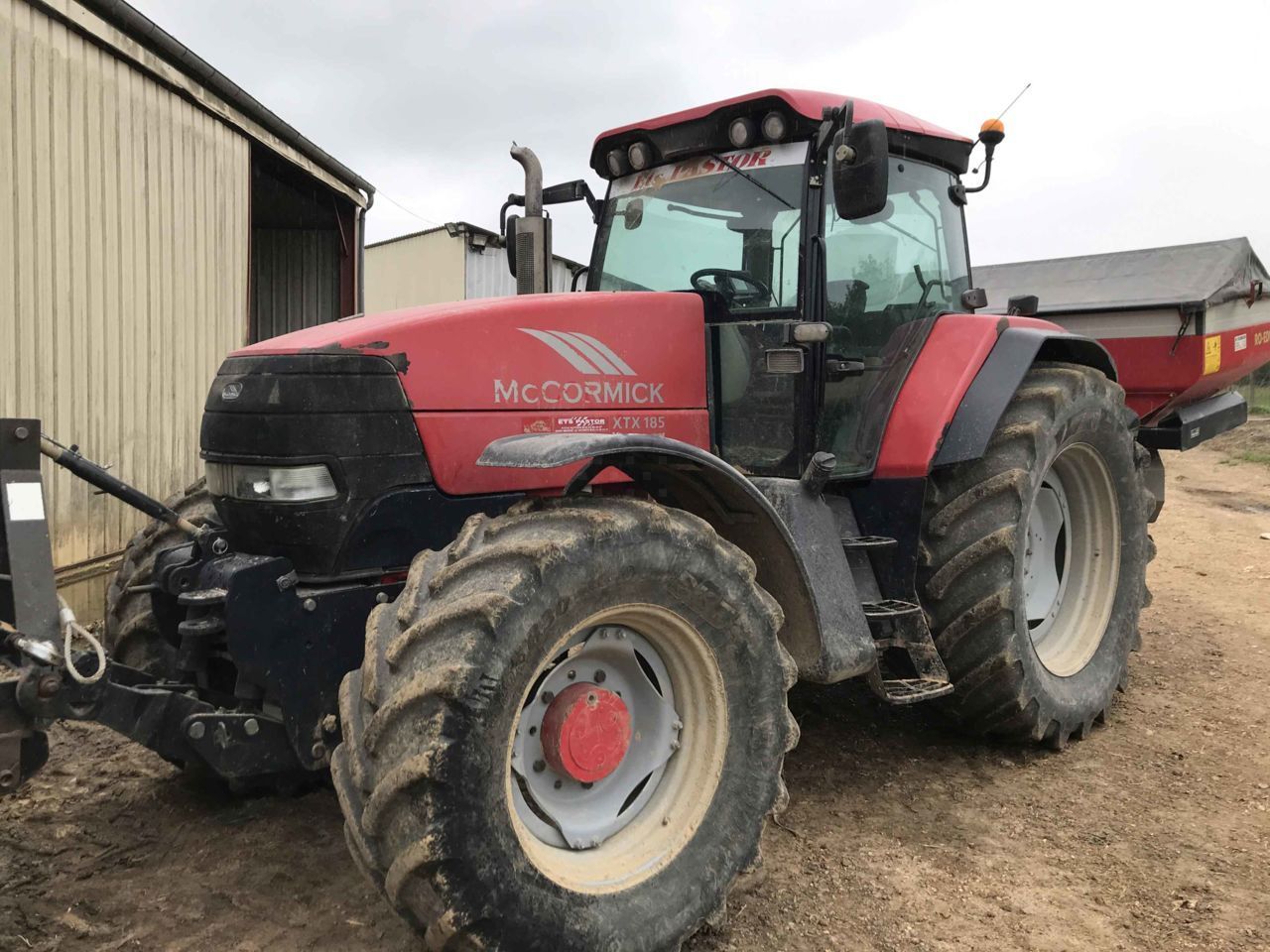 E-FARM: McCormick xtx 185 - Tractor - id 4EWLUUI - 27.000 EUR - Anul: 2006 - Citeste ore: 5.600,Muterea motorului: 180,Franța