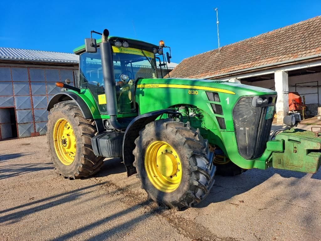 E-FARM: John Deere 8130 - Traktor - id PFCIP5Y - 40.000 € - Baujahr: 2006 - Abgelesene Motorstunden: 12.000,Motorleistung (PS): 235,Serbien