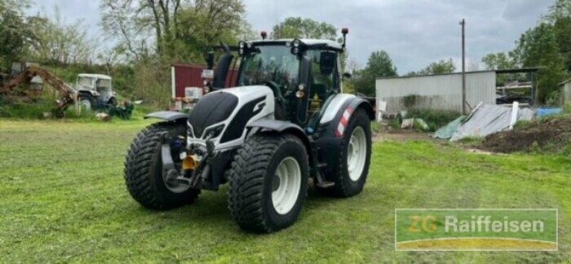 Valtra N154 tractor €75,000