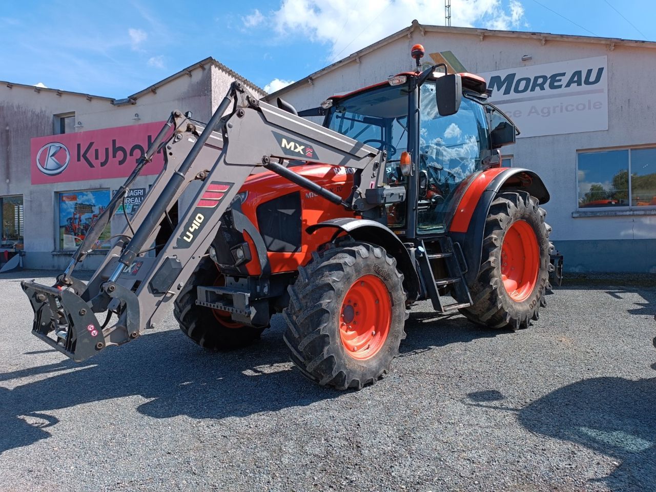 E-FARM: Kubota M105GX-IV - Tractor - id BNMEIWY - 38.000 € - Año: 2017 - Horas: 5500,Potencia del motor: 105,Francia