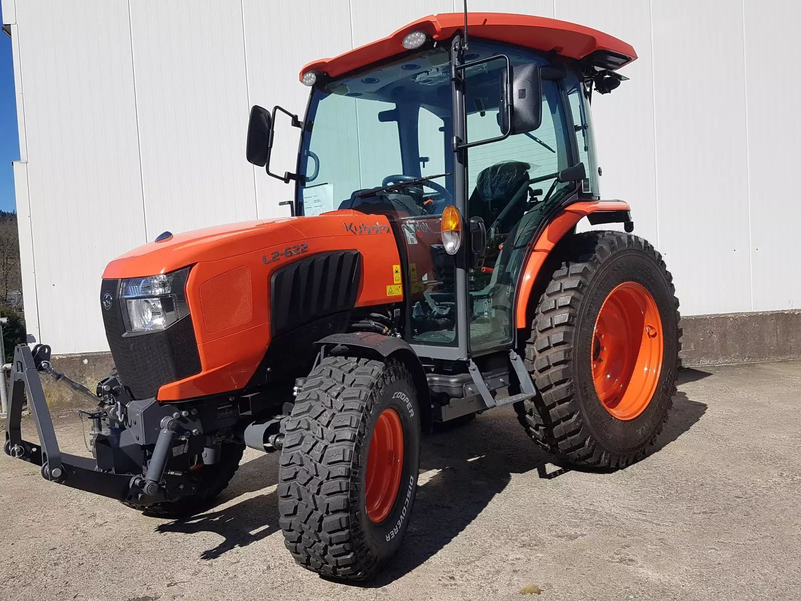 E-FARM: Kubota l2-622 - Tractor - id TWMS5GA - 49.550 EUR - Anul: 2024 - Citeste ore: 1,Muterea motorului: 63,Germania