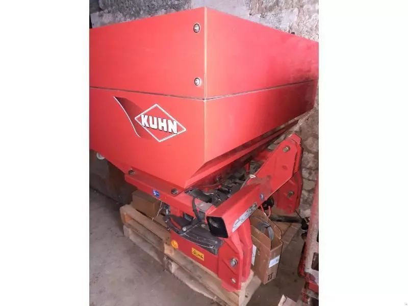 E-FARM: Kuhn mds12-1q - Fertiliser spreader - id QQG3XAX - €5,200 - Year of construction: 2019 - France