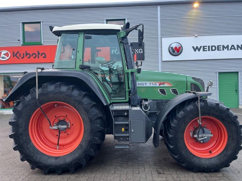 Fendt 714 Vario tractor 46 218 €